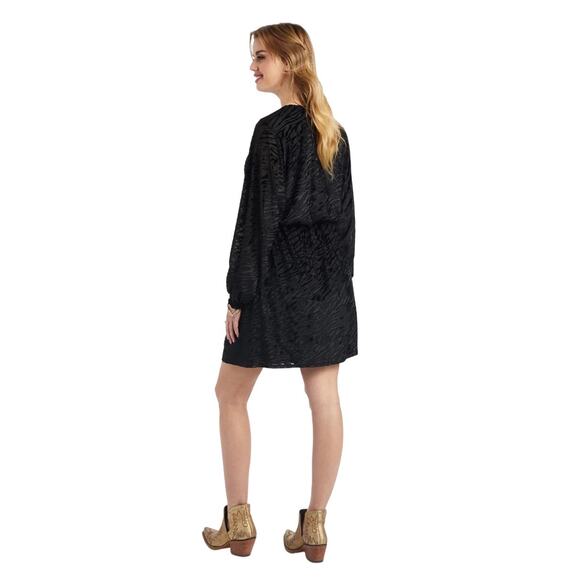 Ariat | NWT Black Women's Shadow Dress - Picture 2 of 7